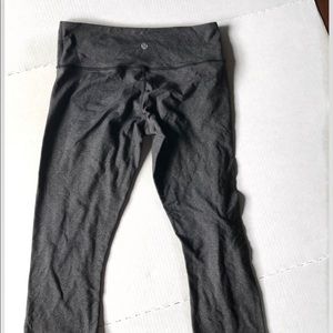 Lululemon cropped leggings